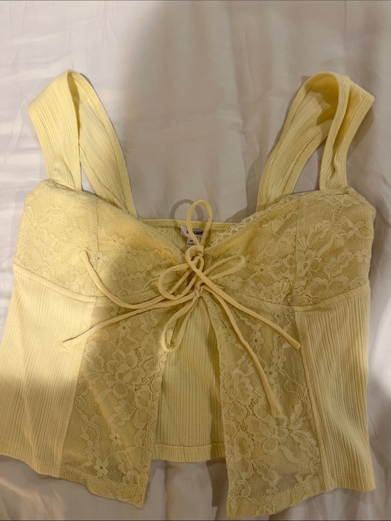 Garage Tops - Garage Yellow Lace-Front Cami Top - Women's Intimates size M